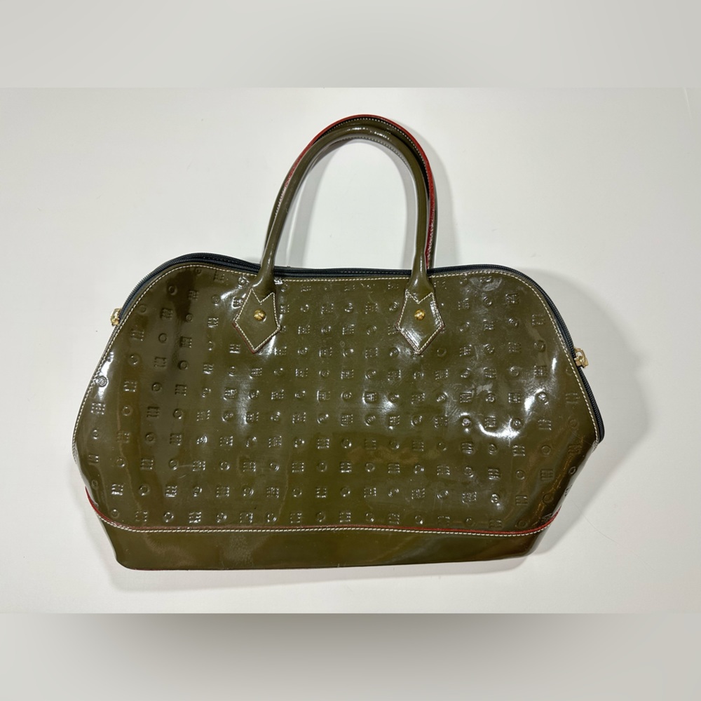 Arcadia patent leather purse